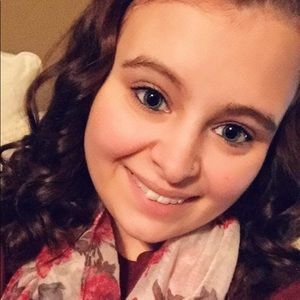 Meet your Posher, Chelsey